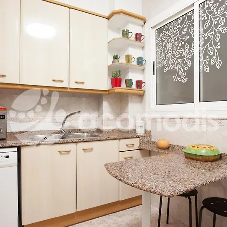 Ideal Location In L'eixample! - Walk To Sagrada Familia And Old Town! Barcelona