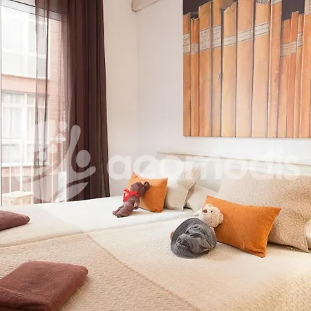 Ideal Location In L'eixample! - Walk To Sagrada Familia And Old Town! Appartement *