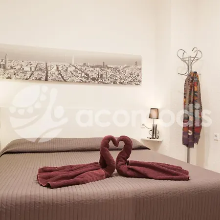 Appartement Ideal Location In L'eixample! - Walk To Sagrada Familia And Old Town! *