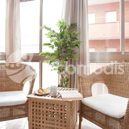 Ideal Location In L'eixample! - Walk To Sagrada Familia And Old Town! Barcelona