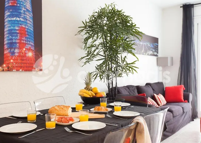 Ideal Location In L'eixample! - Walk To Sagrada Familia And Old Town!